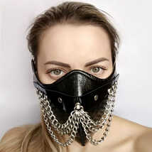 БДСМ-маска с цепочками из лакированной кожи Шахерезада, черная