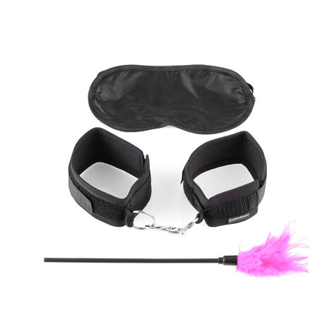 Набор: наручники, маска, плетка Sensual Seduction Kit