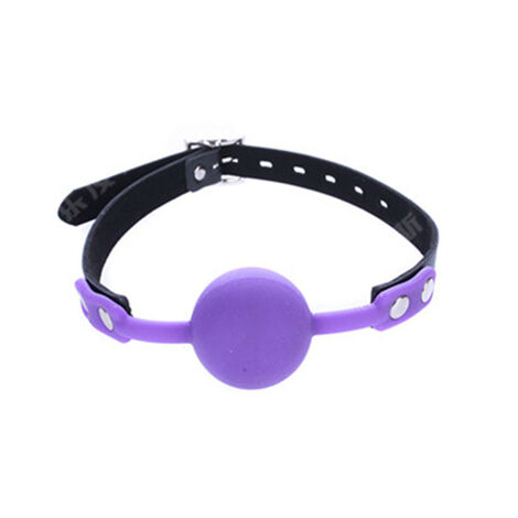 Кляп-шарик на черном ремешке, фиолетовый